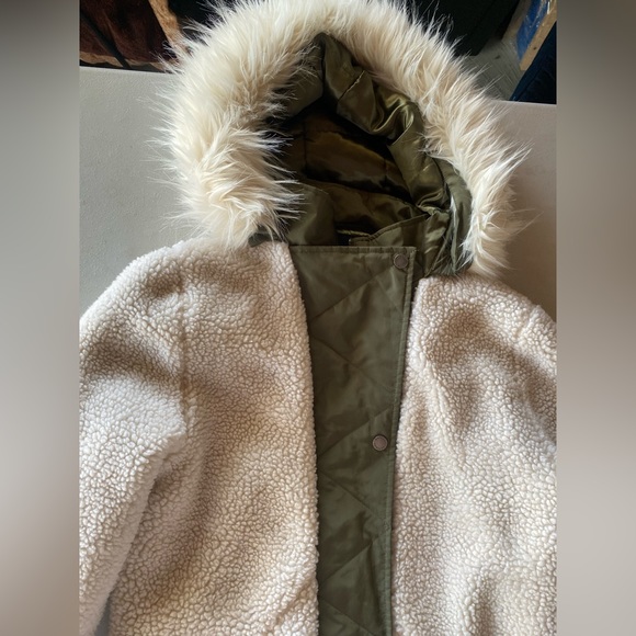 EXPRESS White & Green Sherpa faux fur hooded teddy coat jacket parka XS - Picture 5 of 6
